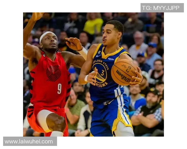 勇士与开拓者激战四月十九日NBA季后赛精彩回顾与分析 勇士与开拓者激战四月十九日NBA季后赛精彩回顾与分析
